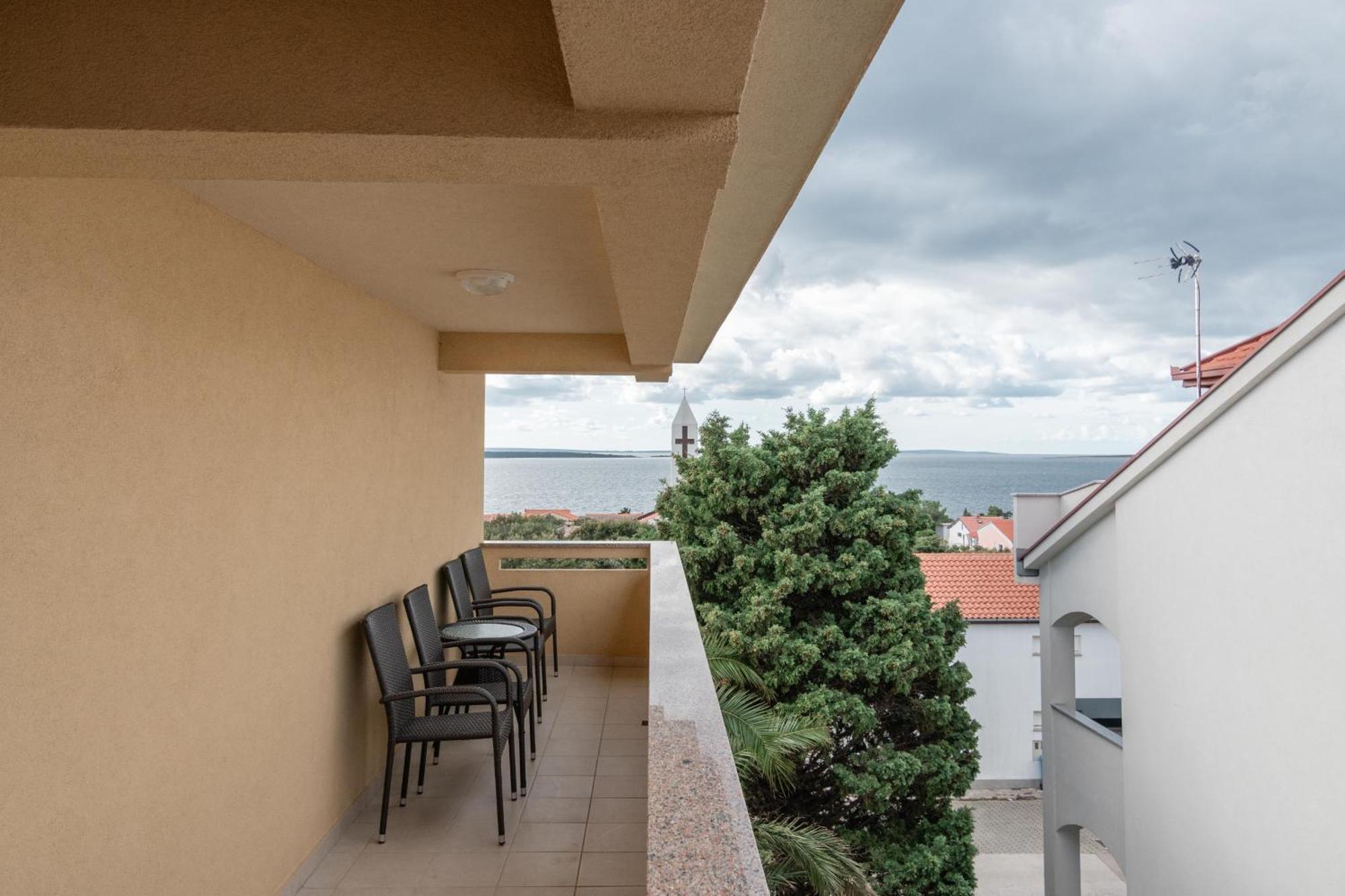 קולאן Apartments With A Parking Space Mandre, Pag - 18748 מראה חיצוני תמונה