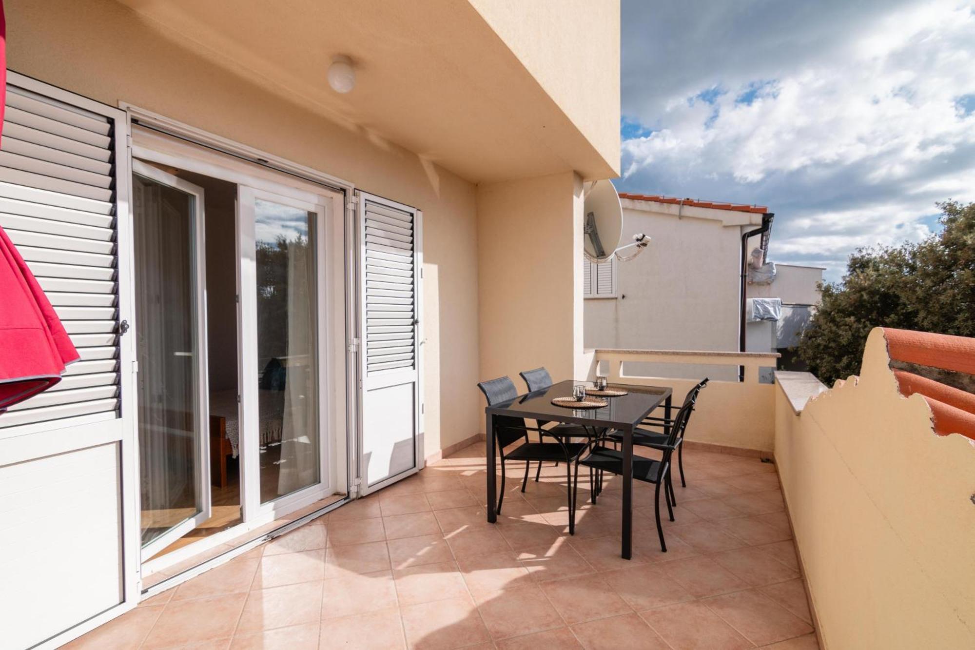 קולאן Apartments With A Parking Space Mandre, Pag - 18748 מראה חיצוני תמונה